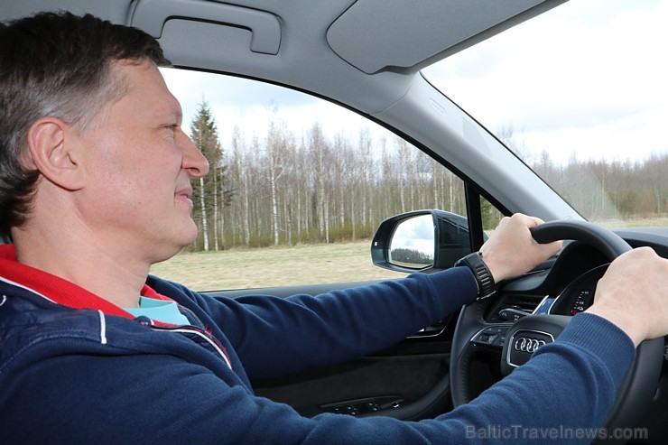 Travelnews.lv redakcija ar jauno un jaudīgo «Audi Q7 e-tron» apceļo Vidzemi 197266