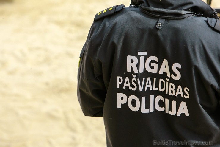 Rīgas pašvaldības policija atrāda gatavību 2017.gada peldsezonai 197602