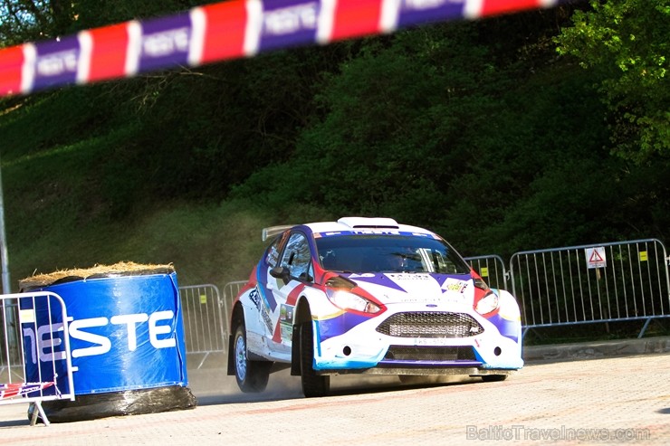 Talsu rallijā «putekļi pa gaisu», uzvarētājus šķir tikai 0,74 sekundes |
Foto autors: Gatis Smudzis Talsu rallijā «putekļi pa gaisu», uzvarētājus šķir tikai 0,74 sekundes |
Foto autors: Gatis Smudzis 197982