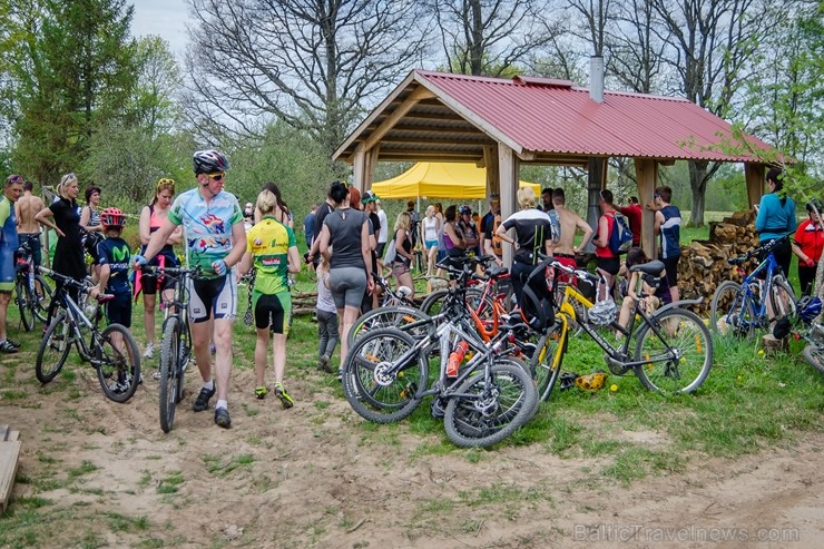 Ar velobraucienu «Ieriteņo vasarā» Smiltenes novadā atklāta aktīvā tūrisma sezona 198080