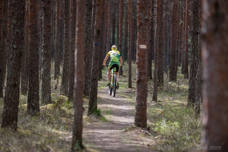 Ar velobraucienu «Ieriteņo vasarā» Smiltenes novadā atklāta aktīvā tūrisma sezona 198086