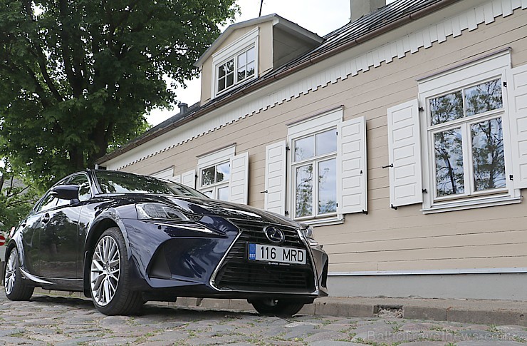 Travelnews.lv redakcija ar jauno «Lexus IS300H» apceļo Latgali un 4 dienās nobrauc 1000 km garu maršrutu Travelnews.lv redakcija ar jauno «Lexus IS300H» apceļo Latgali un 4 dienās nobrauc 1000 km garu maršrutu 199071
