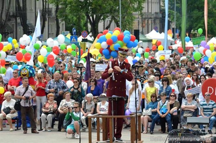 Daugavpilī  krāšņi un daudzveidīgi aizvadīti pilsētas svētki 200894