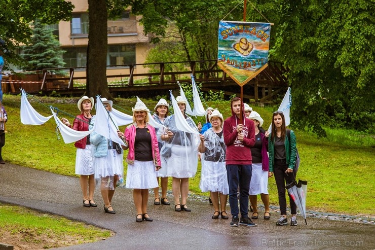 Saulkrastos ģimeniski un sportiski aizvadīti pilsētas svētki