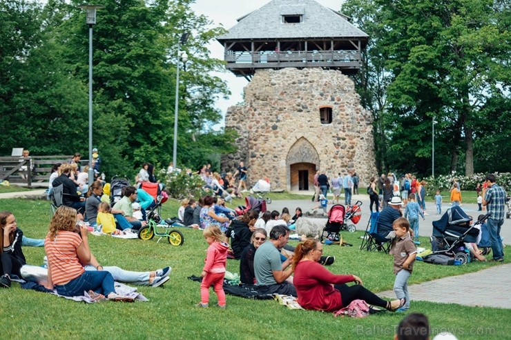 Siguldā ģimeniski aizvadītas Muzikālās brokastis kopā ar «Rihards Lībietis Orchestra» 201938