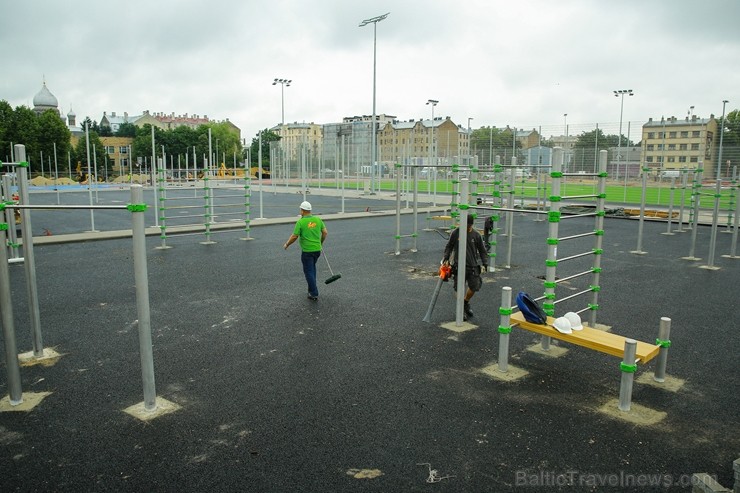 Rīgā aktīvi norisinās darbi, lai 16.septembrī atklātu Centra sporta kvartālu