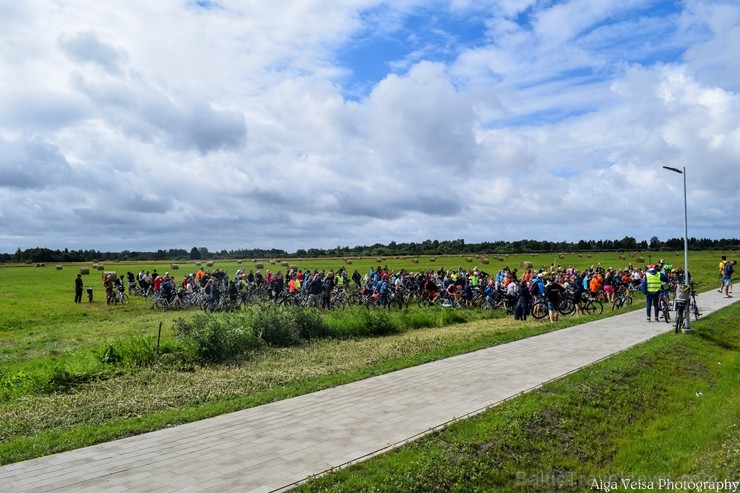 Grobiņā atraktīvi aizvadīts velotūrisma pasākums «Grobiņas Velobānis» 204086