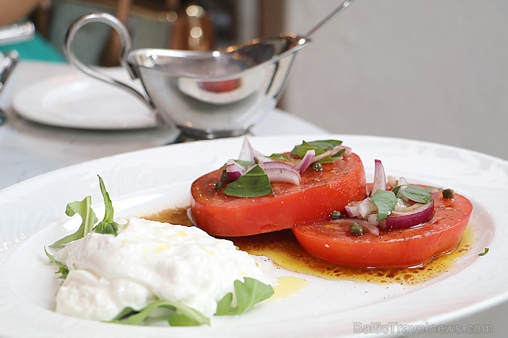 Travelnews.lv ļoti atzinīgi novērtē jauno itāļu virtuves restorānu Rīgā «Piazza Italiana» 205555