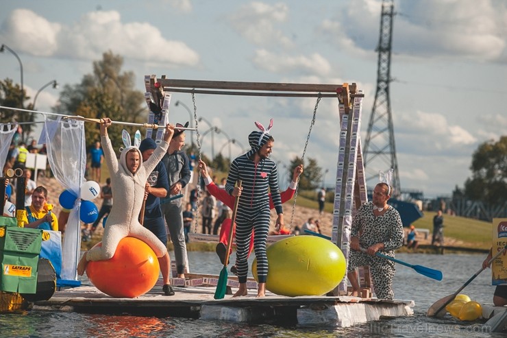 Jelgavā  notikusi piecpadsmitā Piena paku laivu regate 205601