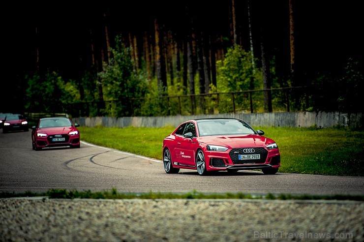 Audi izvēlas Rīgu, lai starptautiskai publikai un rīdziniekiem demonstrētu jaudīgākos vāģus 205811