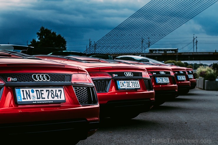 Audi izvēlas Rīgu, lai starptautiskai publikai un rīdziniekiem demonstrētu jaudīgākos vāģus 205825