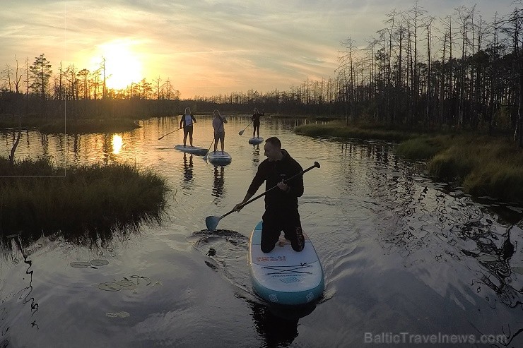 Travelnews.lv izbauda SUP saulrieta piedzīvojumu Cenas tīrelī 205842