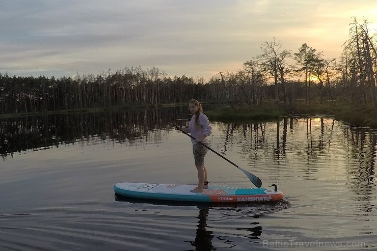 Travelnews.lv izbauda SUP saulrieta piedzīvojumu Cenas tīrelī 205850