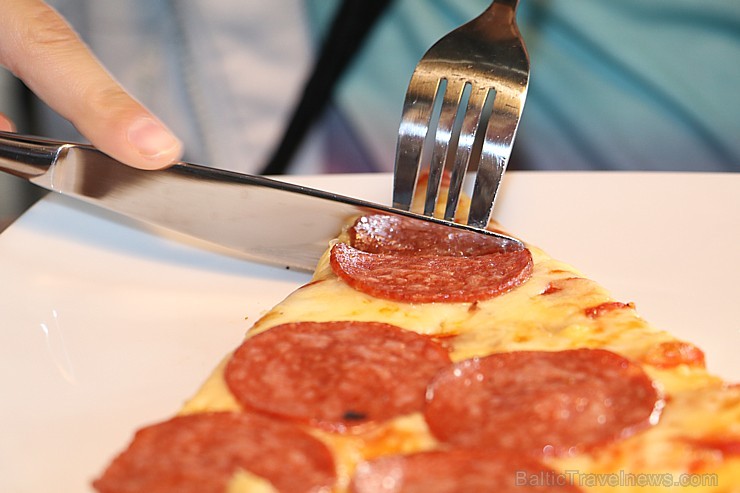 Mēbeļu namā tiek atklāta picēriju tīkla «Pica Lulū» jaunā ēstuve 206002