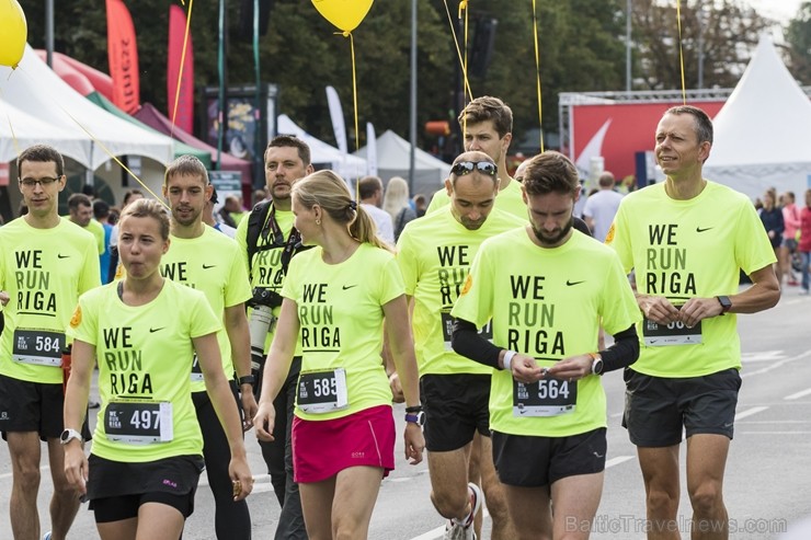Rīgas centrā notiekošajā rudens skrējienā «We Run Riga» dalību ņem vairāk nekā 9000 skrējēju 206805