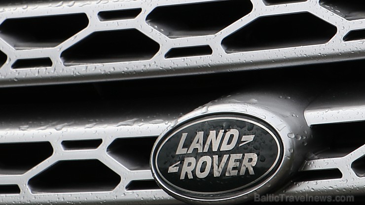 Travelnews.lv ar jauno Land Rover Discovery dodas pusdienot uz Rūmenes kafejnīcu 207230
