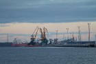 Travelnews.lv ar jahtu «Raido» izbrauc pa Daugavu naksnīgā Rīgas jūras līcī 3