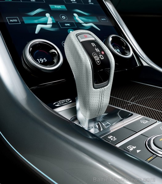 Daudzi autoceļotāji ir pamanījuši jauno Range Rover Sport 208322
