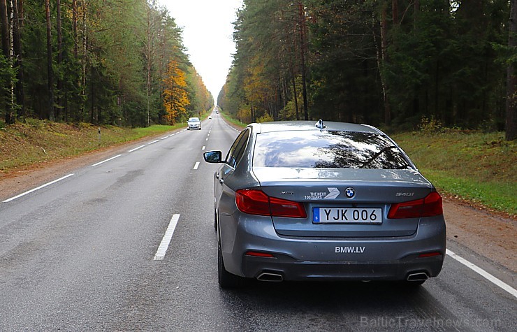 Travelnews.lv apceļo rudenīgo Latviju ar jauno un jaudīgo BMW 5401 208989
