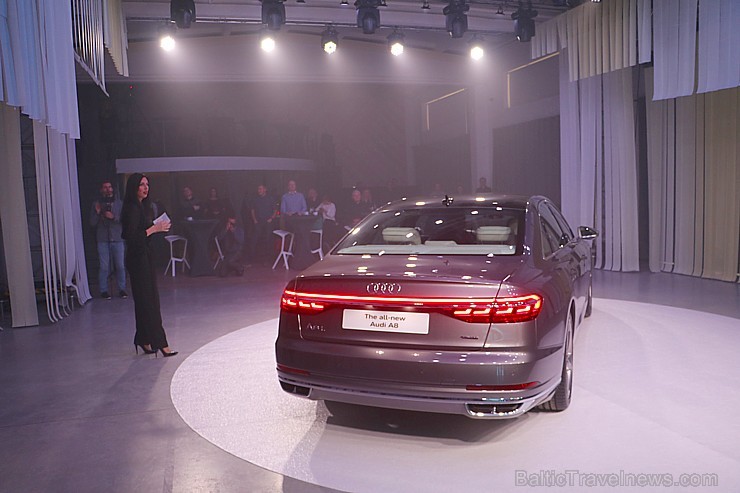 Latvijā 18.10.2017 tiek prezentēts jaunais luksus klases automobilis īpašai ceļošanai - Audi A8 209169