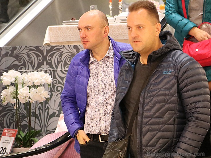 Baltija lielākais lielveikals «Elkor Plaza» rīko privigēģiju dienu 210446