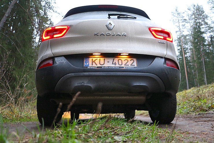 Travelnews.lv dodas uz Lūznavas muižu Latgalē ar jauno krosoveru Renault Kadjar dCi 130 4x4