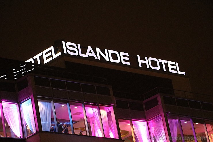 Pārdaugavas viesnīcā «Islande Hotel» mākslimiece Sandra Savicka atklāj personālizstādi 211077