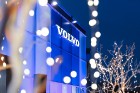Svinīgā gaisotnē Rīgā atklāj atjaunoto un moderno Volvo autocentru 2