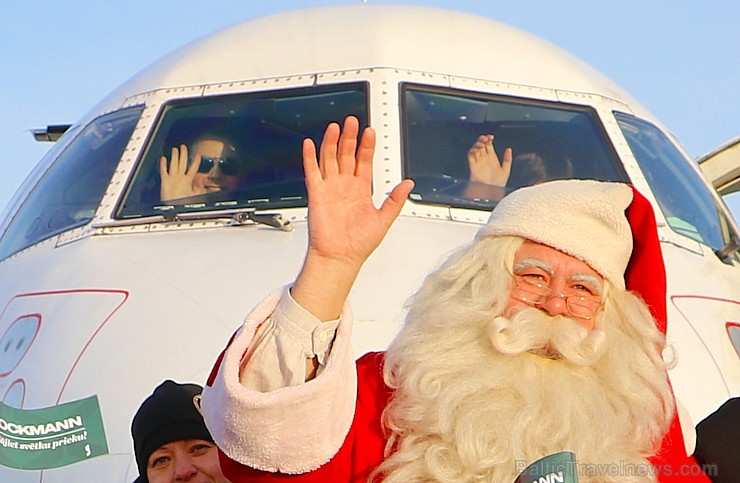 Ar somu lidsabiedsabiedrības «Finnair» lidmašīnu 5.12.2017 Rīgā ielido Ziemassvētku vecītis no Lapzemes 212298