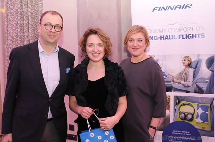 Somijas lidsabiedrības «Finnair» iepazīstina Latvijas tūrisma aģentus ar īstu Ziemassvētku vecīti 212477
