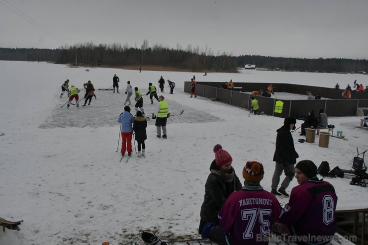 Uz Jēkabpils Radžu ūdenskrātuves ledus cīnās par «Lūšu kausu 2018» 215023