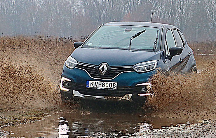 Travelnews.lv apceļo Latvijas galvaspilsētu ar Renault Captur