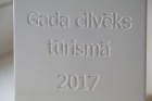 BalticTravelnews.com birojā ir piegādātas septiņas «GADA CILVĒKS TŪRISMĀ 2017» balvas 12