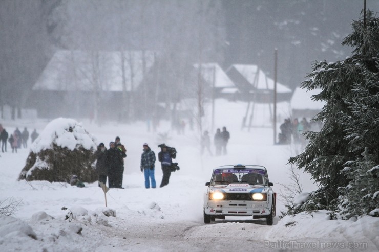 Aizraujošās, sniegotās cīņās aizvada «Rallijs Sarma 2018»