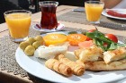 Travelnews.lv kopā ar «Tez Tour Latvija» izbauda Antaljas viesnīcas «Rixos Premium Belek» kulināro piedāvājumu 1