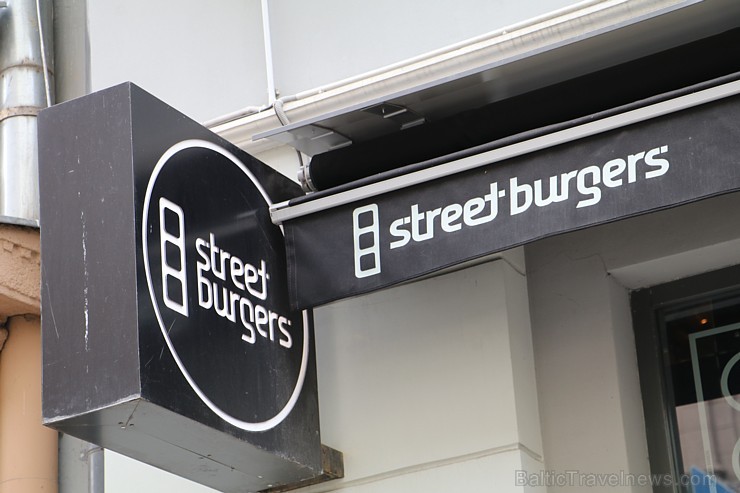 Travelnews.lv apmeklē un izgaršo Rīgas burgernīcu «Street Burgers» Blaumaņa ielā 218122