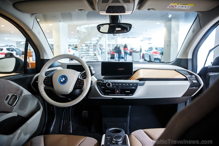 Restorāns «Hercogs» izklaidē jaunā BMW i3s un MINI Countryman Plug-in hibrīda interesentus un «Dinamo Rīga» zvaigznes 218225