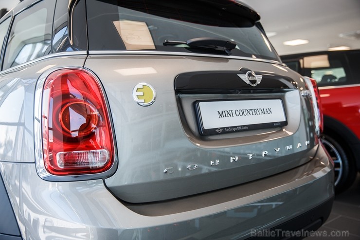Restorāns «Hercogs» izklaidē jaunā BMW i3s un MINI Countryman Plug-in hibrīda interesentus un «Dinamo Rīga» zvaigznes 218230
