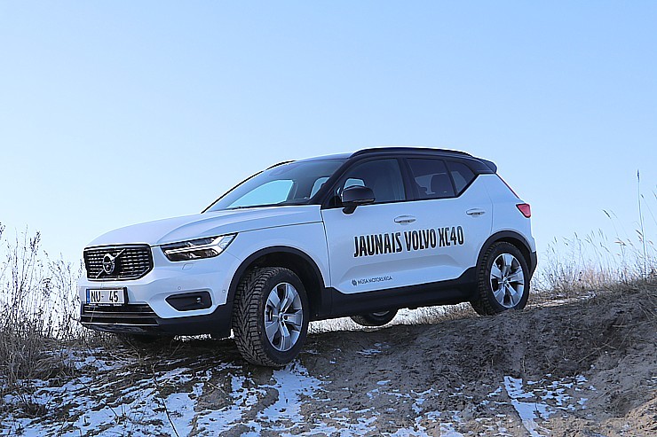 Travelnews.lv ar jauno «Volvo XC40» apceļo Vidzemi un Siguldu