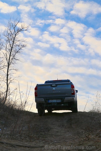 Travelnews.lv ceļo ar jauno pikapu «Renault Alaskan 2.3 dCi»