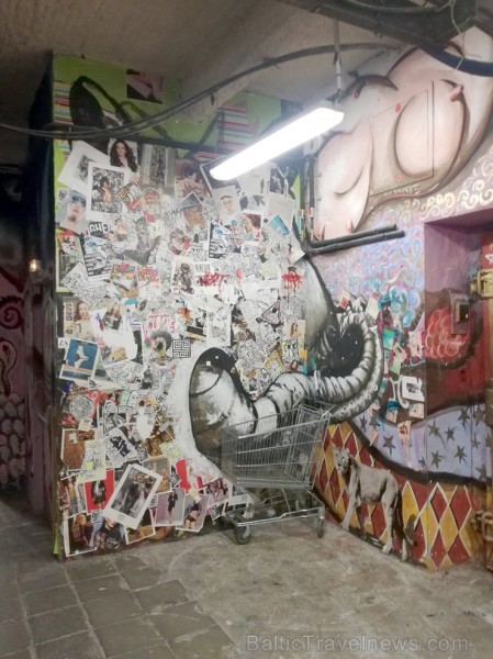 Urbānās Parīzes nekurienes vidū - mākslinieku mājā - meklējams smalks restorāniņš «The Office» 220455