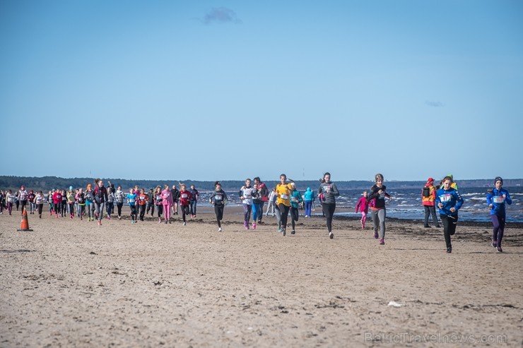 Latvijas aktīvakie cilvēki izbauda ikgadējos «Jūrmalas skriešanas svētkus»