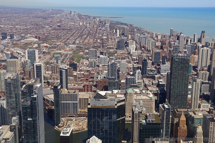 Travelnews.lv apmeklē Čikāgas augstākās ēkas Vilisa torņa skata platformu «Skydeck Chicago». Atbalsta: Finnair 221883