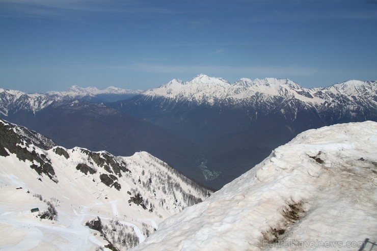 Travelnews.lv izbauda Soču kalnu ainavas no «Rosa Khutor» slēpošanas trasēm 222628