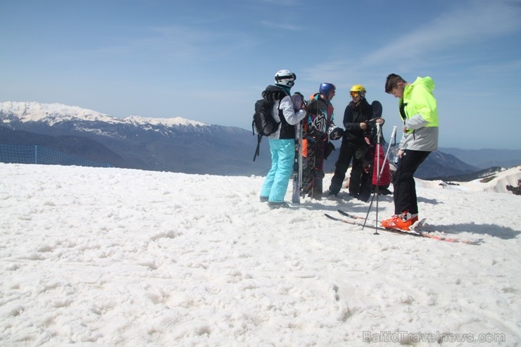 Travelnews.lv izbauda Soču kalnu ainavas no «Rosa Khutor» slēpošanas trasēm 222631