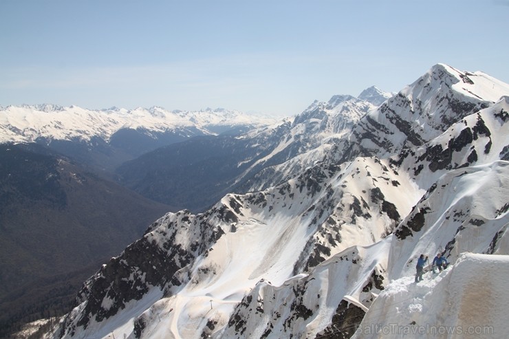 Travelnews.lv izbauda Soču kalnu ainavas no «Rosa Khutor» slēpošanas trasēm 222657