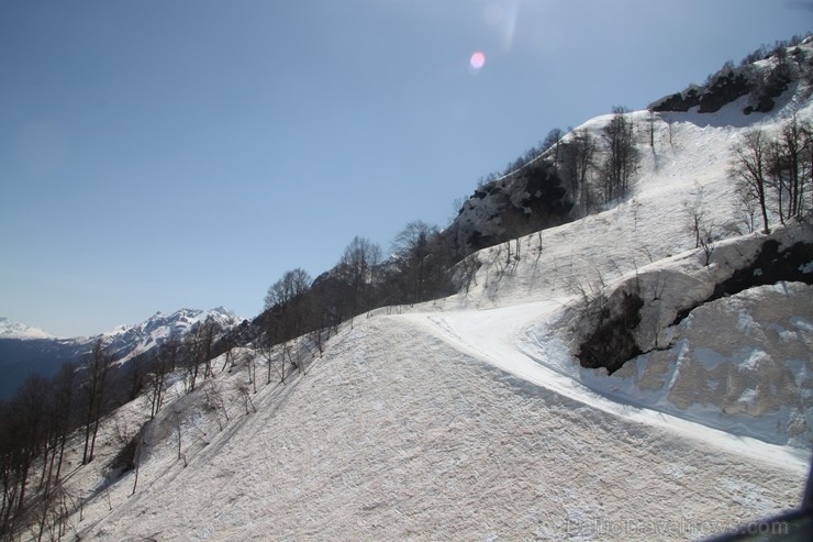 Travelnews.lv izbauda Soču kalnu ainavas no «Rosa Khutor» slēpošanas trasēm 222674