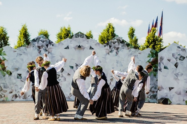753. dzimšanas dienā Jelgavas iedzīvotāji un viesi varēja baudīt plašu izklaides un kultūras programu 