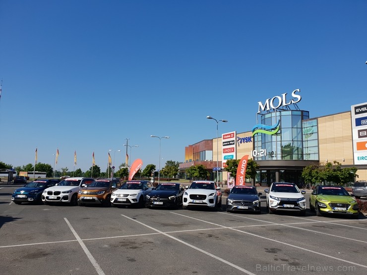 Turaidā izmēģina pirmos 11 «Latvijas Gada auto 2019»  konkursam pieteiktos automobiļus 224360