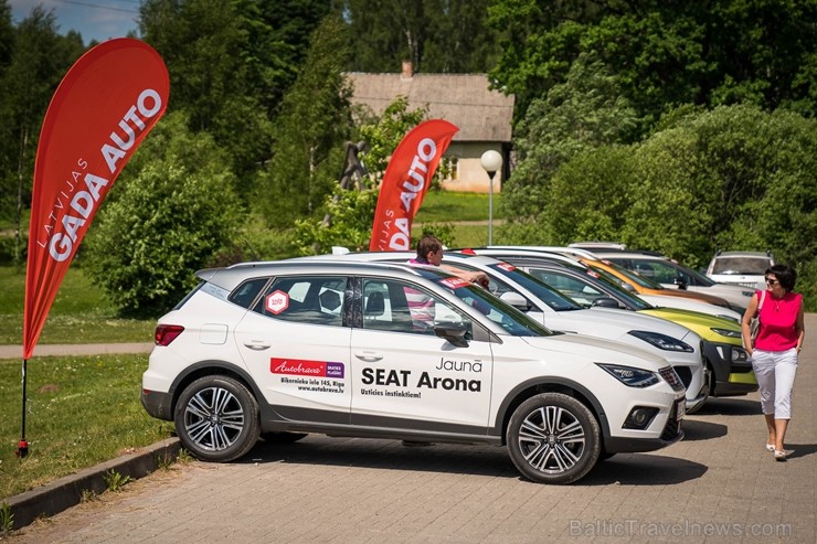 Turaidā izmēģina pirmos 11 «Latvijas Gada auto 2019»  konkursam pieteiktos automobiļus 224386